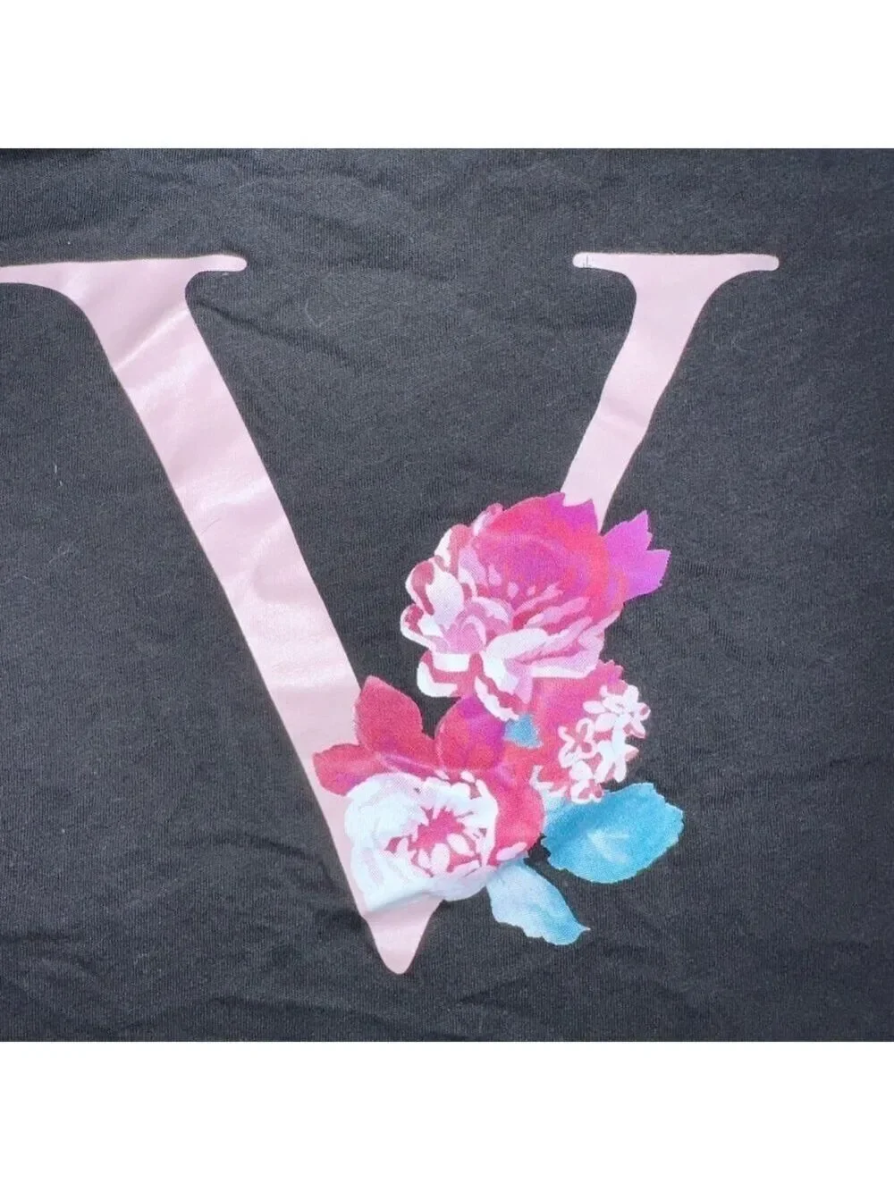 NWOT Women’s Small Victoria's Secret V-Logo Floral Print Graphic Sleep TShirt